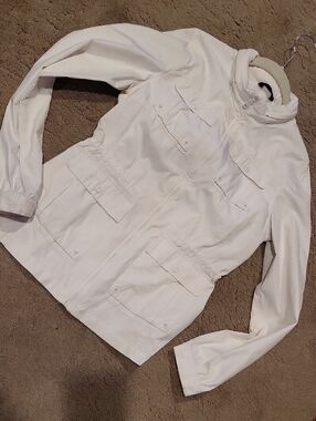 Mountain Hardwear  Women's Jacket - Light Neutral